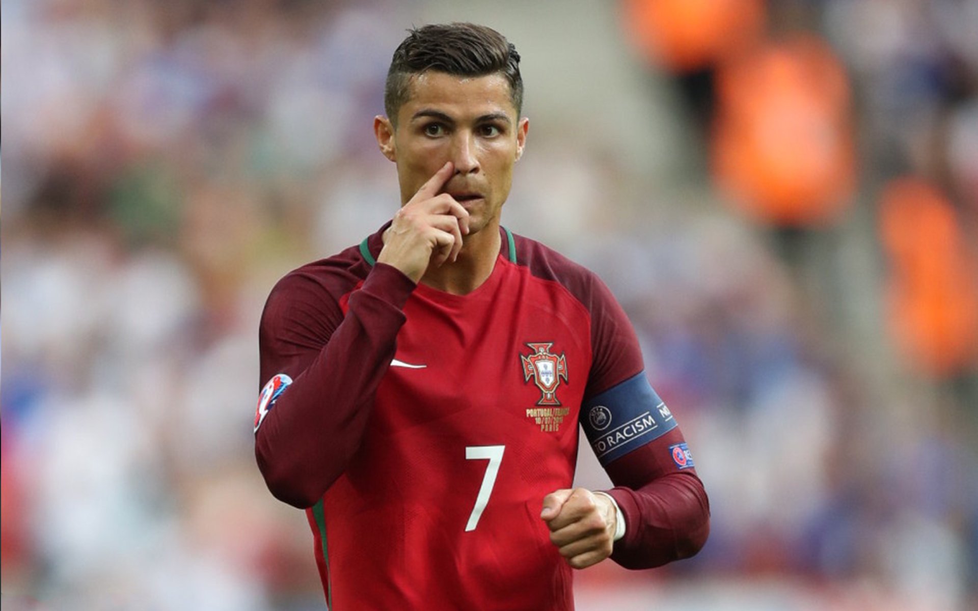 重大比赛期间交通管制影响球迷出行，主办方发布指引