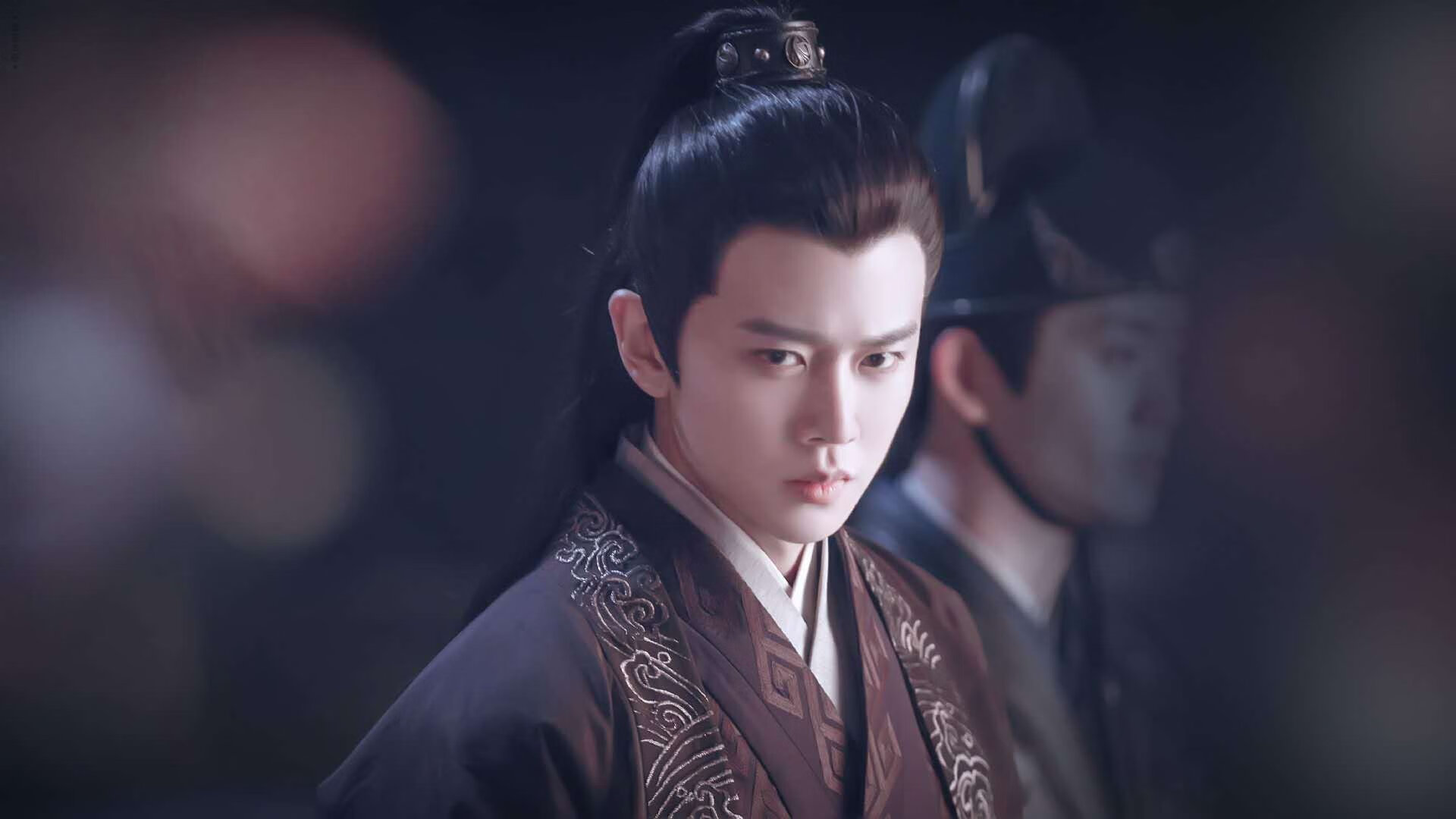 城市夜色极限滑板：点亮夜晚的速度与激情